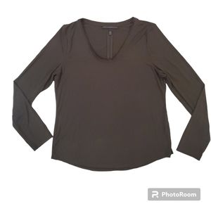 White House Black Market Women's‎ Olive Green V-Neck Long Sleeve T-Shirt Large
